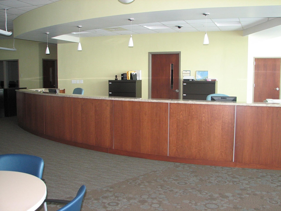 Indianapolis IN Office Desk and Cabinets for College Campus