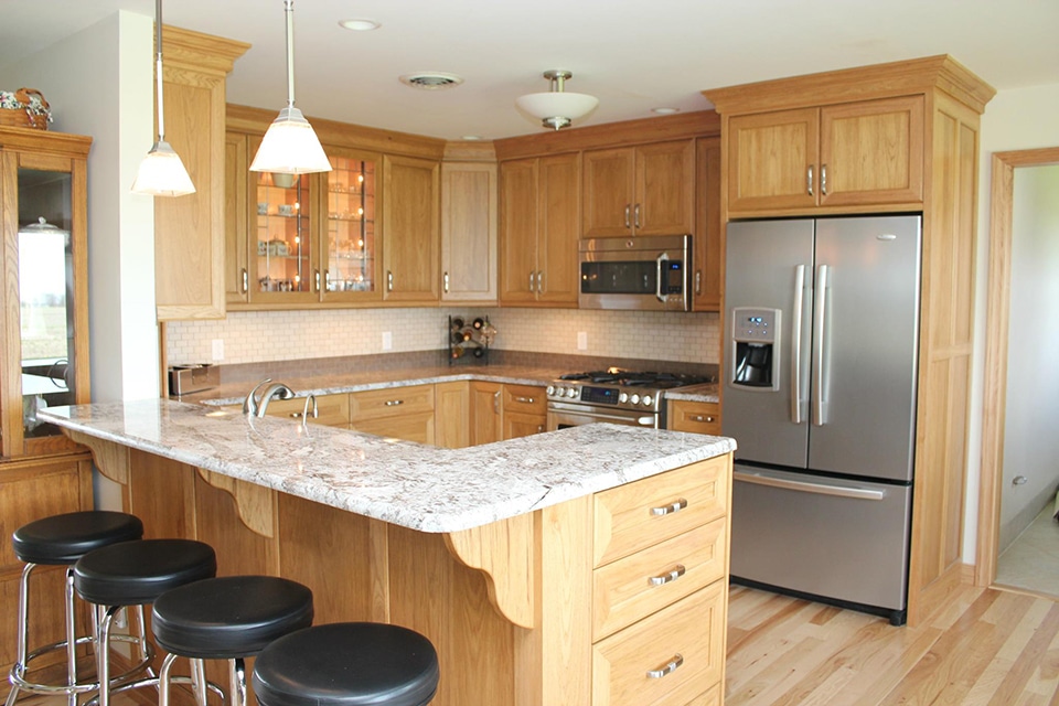 Custom Kitchen Cabinets and Countertops